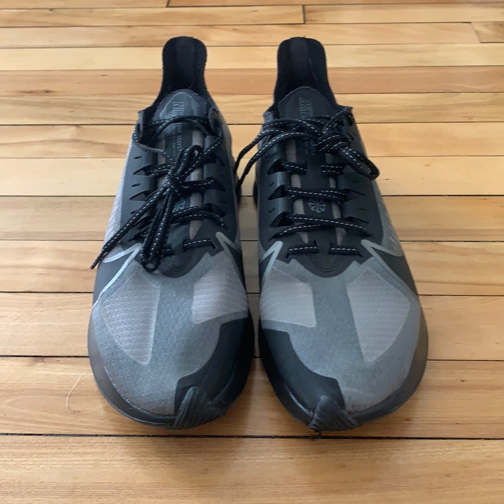 Nike zoom gravity